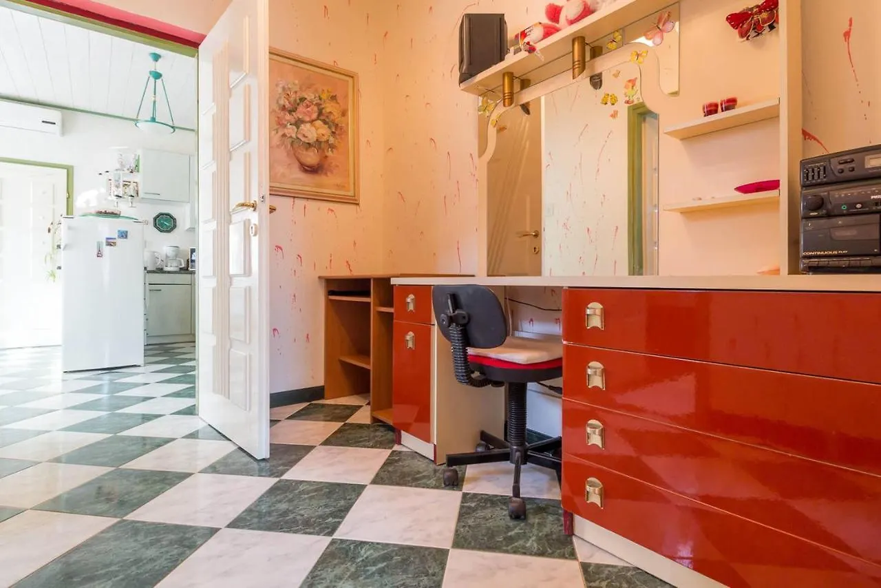 Kuca Za Odmor Lucy Apartamento Pula