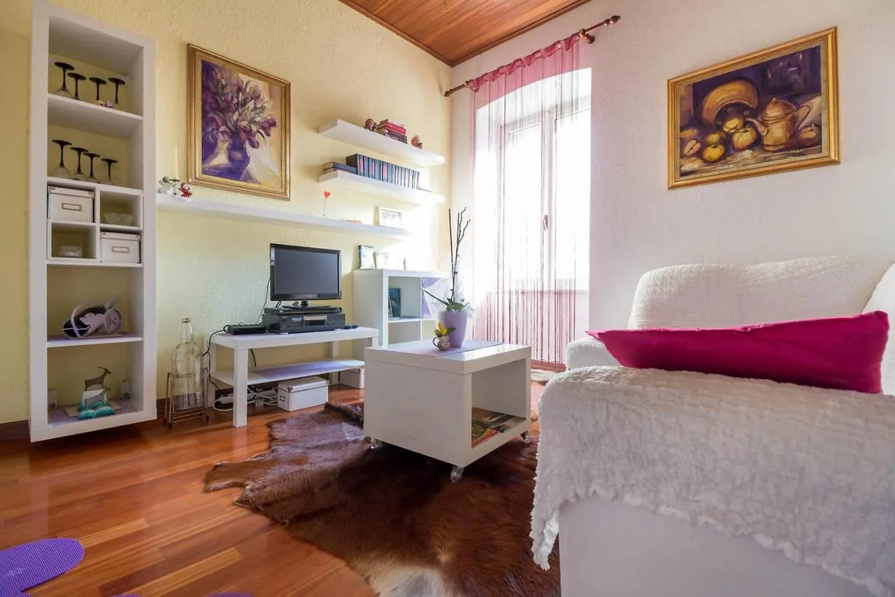 Kuca Za Odmor Lucy Apartamento Pula Croácia